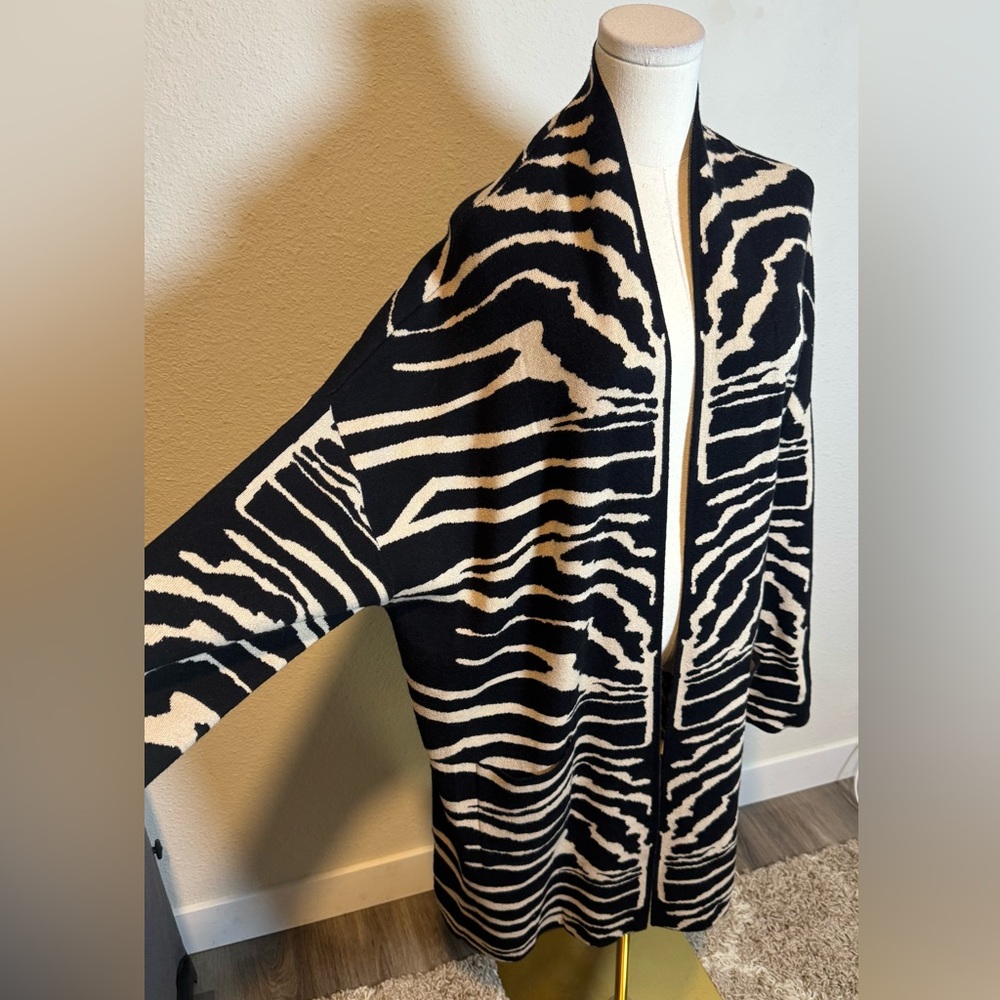 NWT Renuar Zebra Pattern Cardigan Sweater in Black & Cashew Combo size XXL - Picture 4 of 14